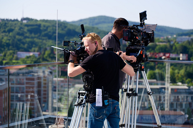 Natáčení kriminálního seriálu České televize Místo činu Zlín. Obchodní dům...