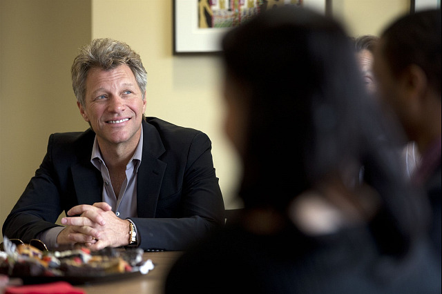 Jon Bon Jovi (22. dubna 2014)