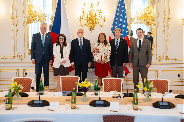 Jednání prezidenta Petra Pavla s členy Kongresu USA. Na fotografii Sarah...