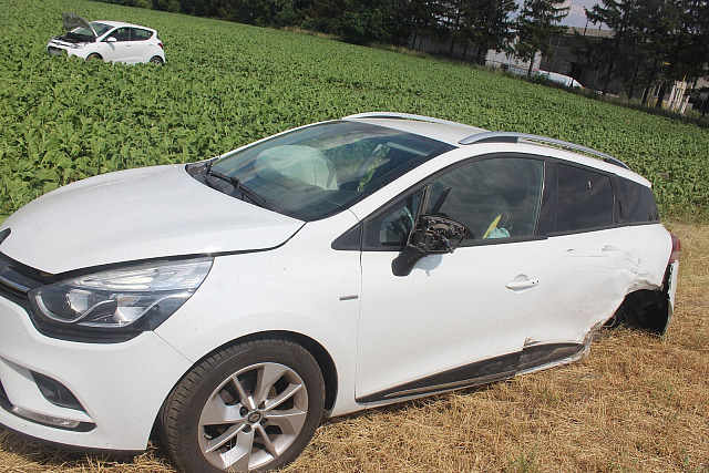 Nebezpečné předjíždění řidiče peugeotu skončilo u Dubu nad Moravou na Olomoucku...