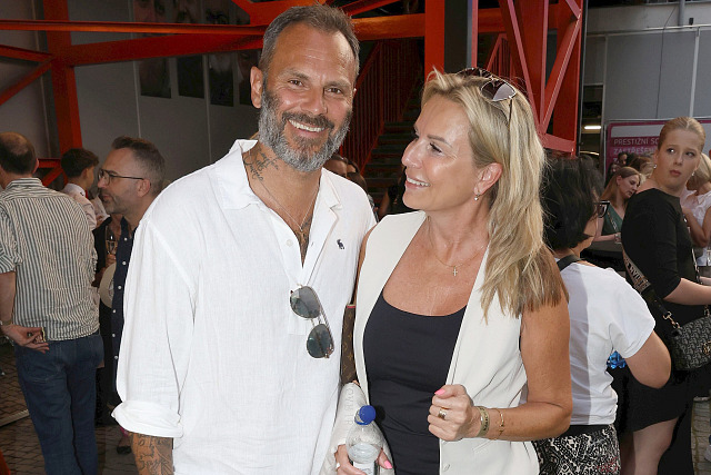 Bývalý fotbalista Patrik Berger s manželkou Jaroslavou