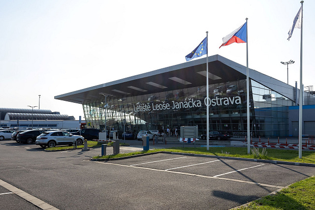 Odbavovací hala mošnovského letiště