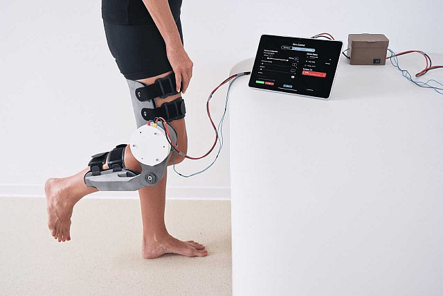Vědci ze Západočeské univerzity v Plzni vyvinuli  rehabilitační pomůcku pro...