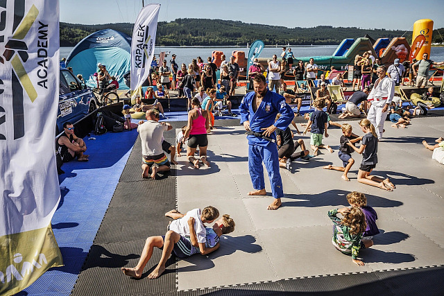Lipno Sport Festival je desetidenní akce plná pohybu, hudby a her. (13.8.2026)