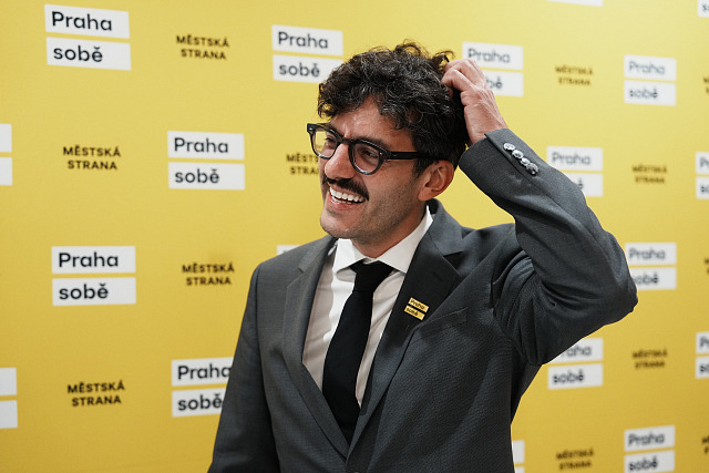 Volební štáb Praha sobě. Na snímku  Adam Scheinherr. (10. října 2026)