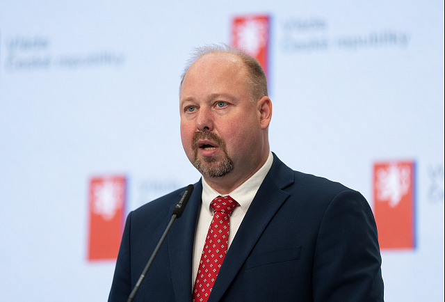 Ministr spravedlnosti Jeroným Tejc (ANO) na tiskové konferenci po zasedání...