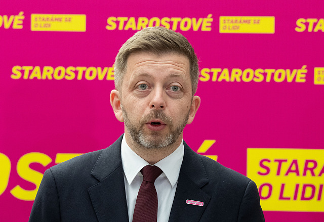 Tisková konference poslaneckého klubu Starostů. Na snímku Vít Rakušan. (3....
