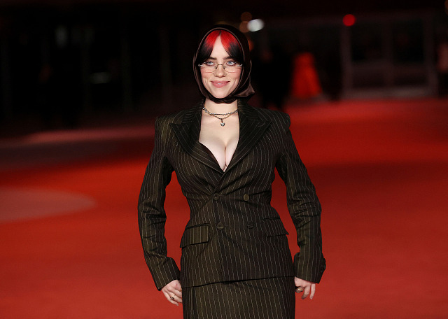 Billie Eilish na Annual Academy Museum Gala v Los Angeles (3. prosince 2023)