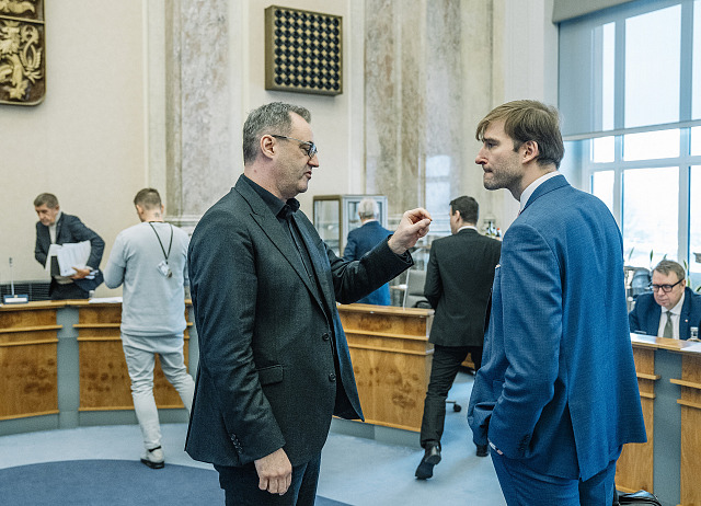 Ve Strakově akademii se sešla vláda. Ta mimo jiné projedná návrh zákona o...