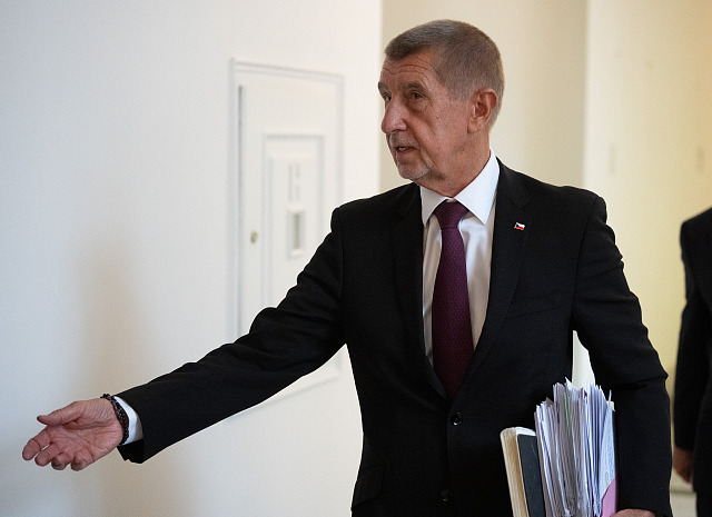 Premiér Andrej Babiš dorazil na jednání vlády, kde se bude mimo jiné...
