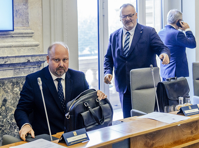 Jednání vlády. Financování asistentů pedagoga v základních školách. Na snímku...