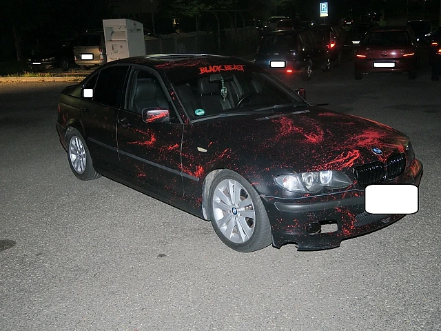 Cizinec při driftování srazil v Týně nad Vltavou muže na přechodu.