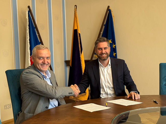 Lídr volby pro Teplice Petr Slavíček (vlevo) a jednička hnutí ANO Jiří Štábl...