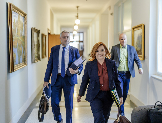 Zasedání vlády. Na snímku ministryně financí Alena Schillerová (ANO). (12....