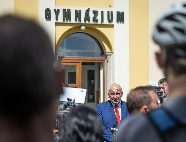 Ještě před pár měsíci vyhrocená situace na jabloneckém Gymnáziu U Balvanu se...