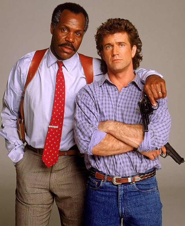 Danny Glover a Mel Gibson ve filmu Smrtonosná zbraň 2 (1989)