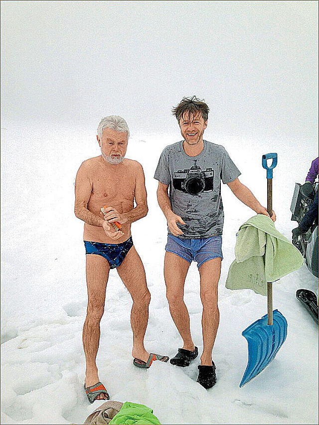 „K otužování jsem se dostal přes mého staršího syna Jirku,” vzpomíná otec....