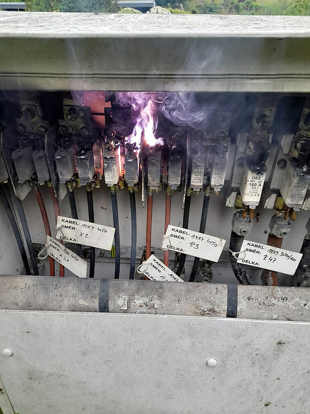 Požár skříně s elektrickým rozvaděčem (7. července 2026)