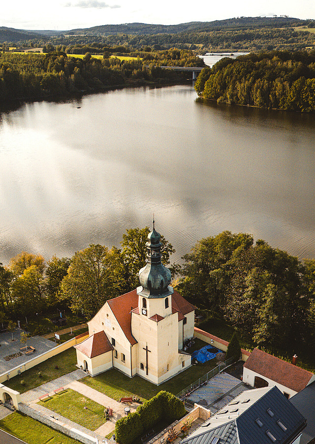 Kostel svatého Jakuba Většího v Pomezí nad Ohří