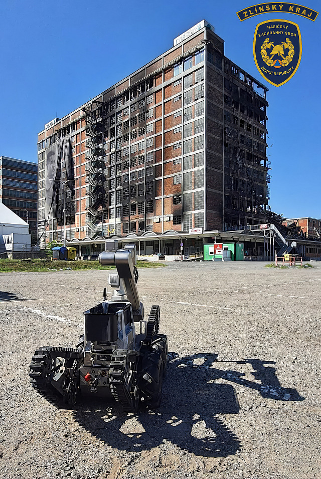 Dákově ovládaný robot Pyrotechnické služby PČR využila policie při kontrole...